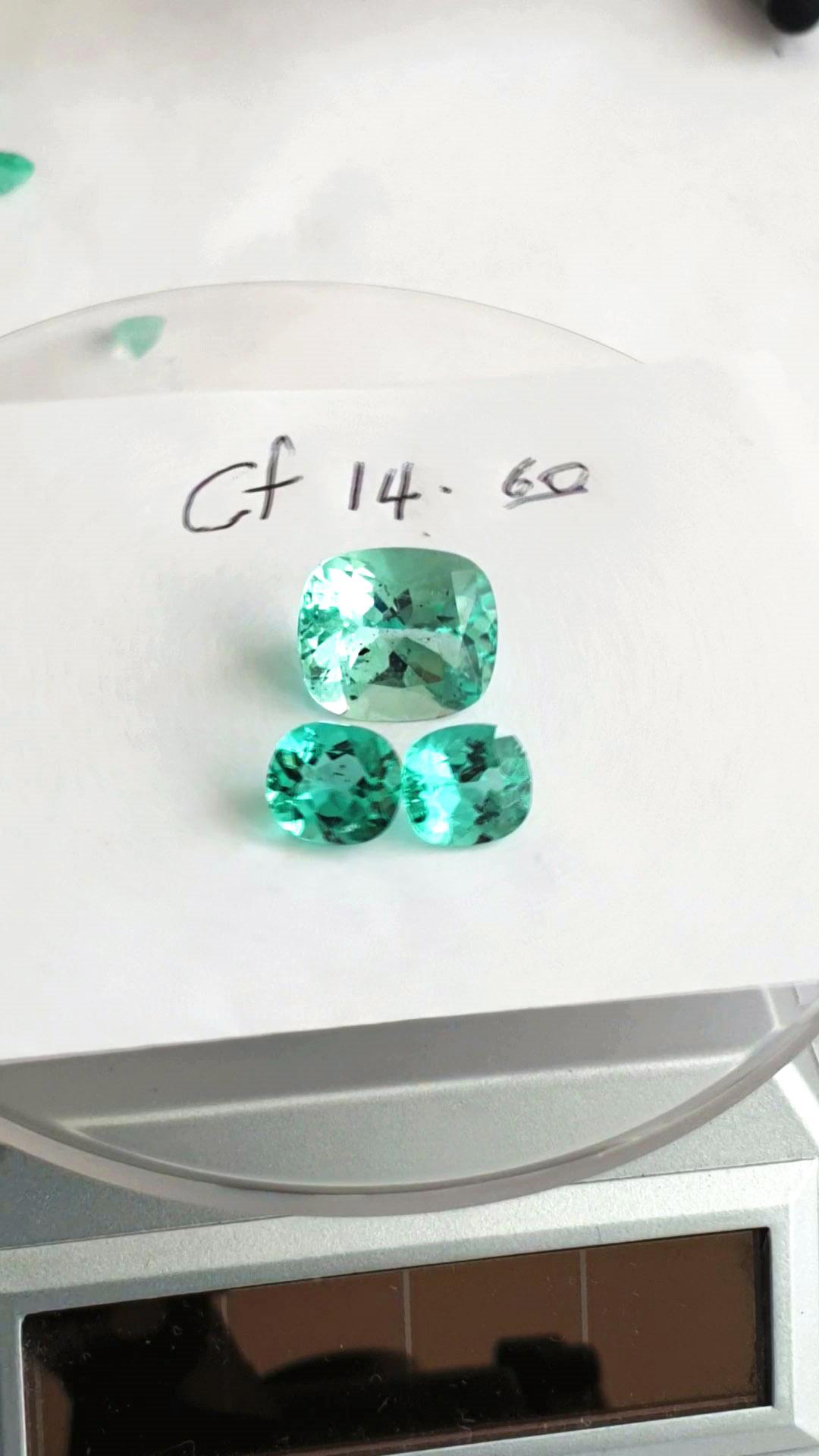 14.60 Ct Colombian Emerald  Combo