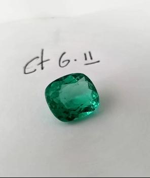 6.11 Ct. ( Exceptional )  Colombian Emerald 