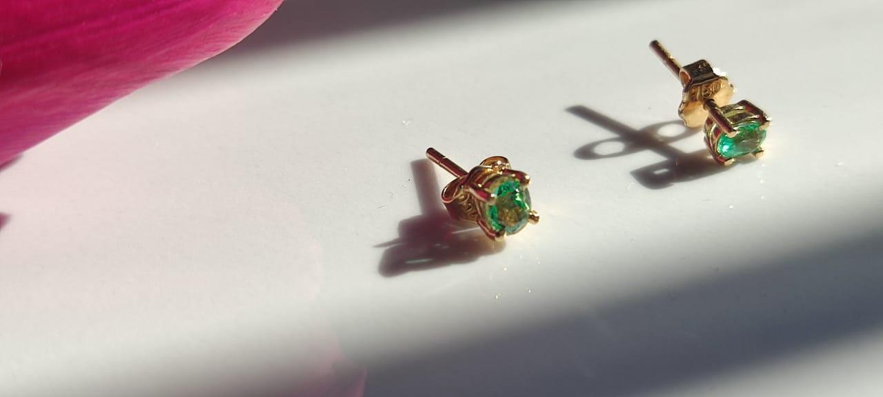 Gold Earrings with Colombian Emerald