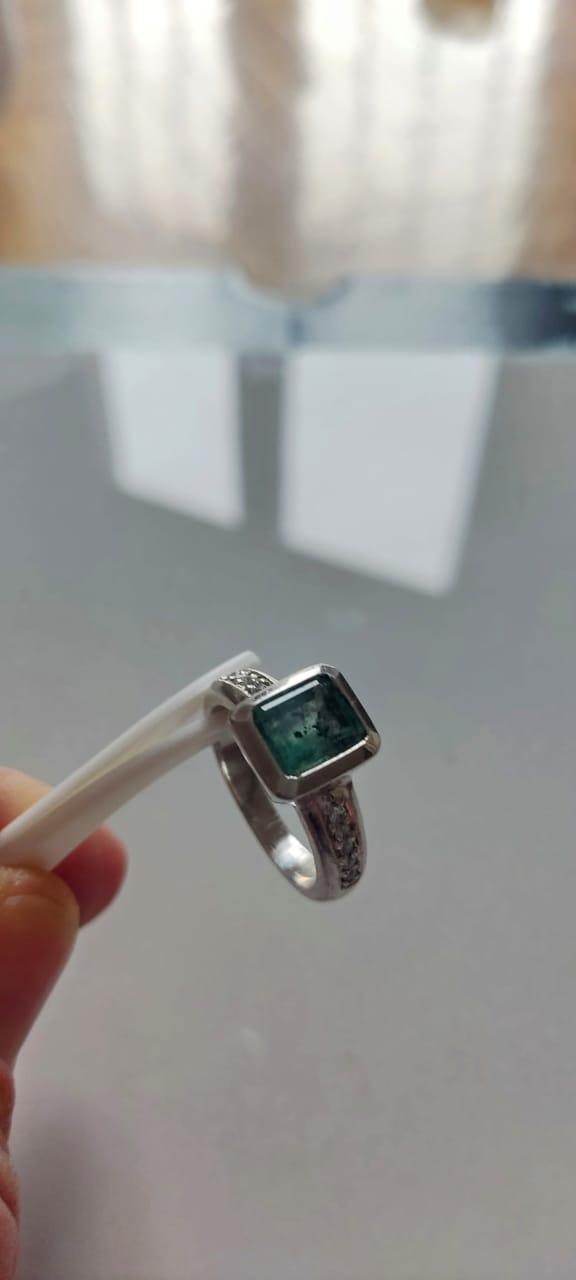 1.35 Ct Colombian Emerald Silver Ring